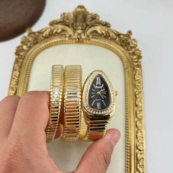 HOT ITEM – Serpenti-Inspired Gold Coil Watch – Bestseller! - Picture 11 of 17